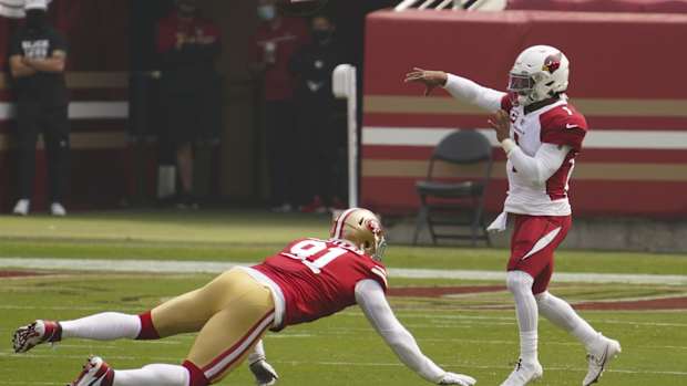 Kyler Murray Throw SF © Kyle Terada-USA TODAY Sports